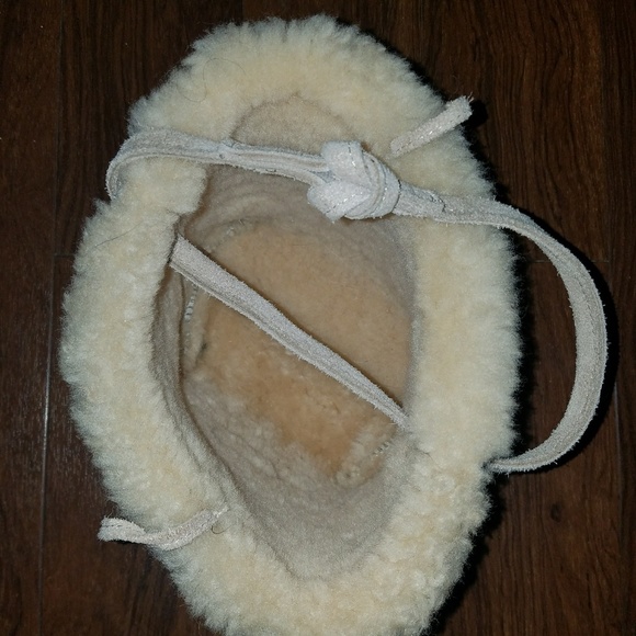 Small Sheepskin Satchel Purse - Picture 3 of 6